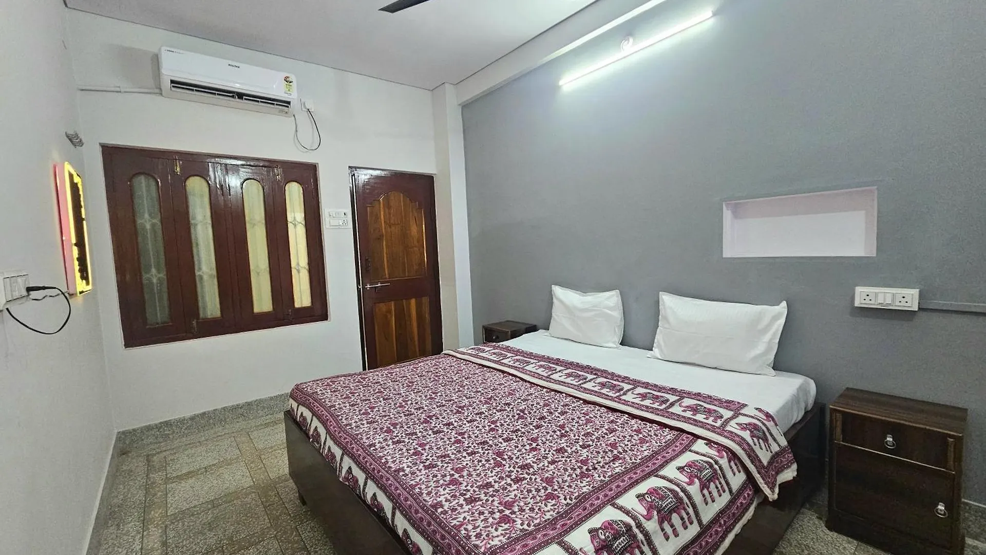 Saraogi Homestays Varanasi