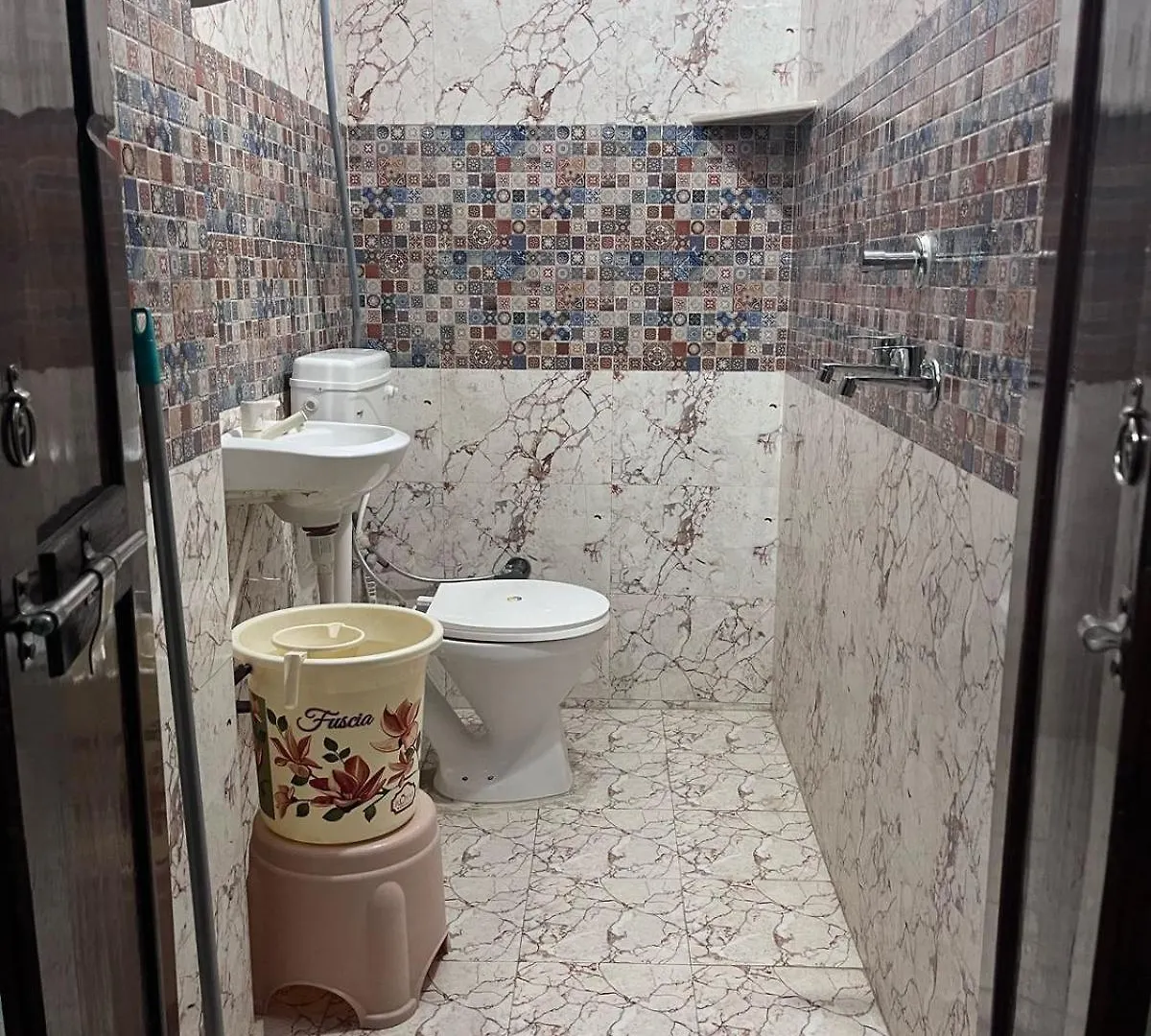 Saraogi Homestays Varanasi